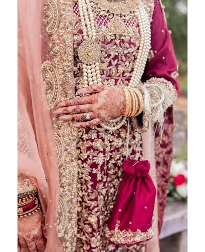 Which Bridal Lehenga Is the Best?